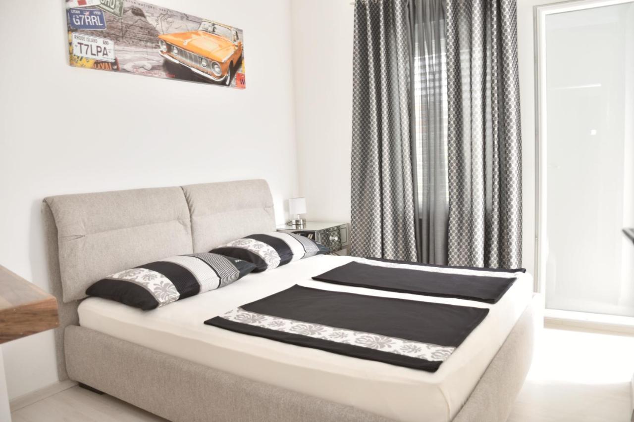 Apartment Josip 2 Tribunj  Luaran gambar