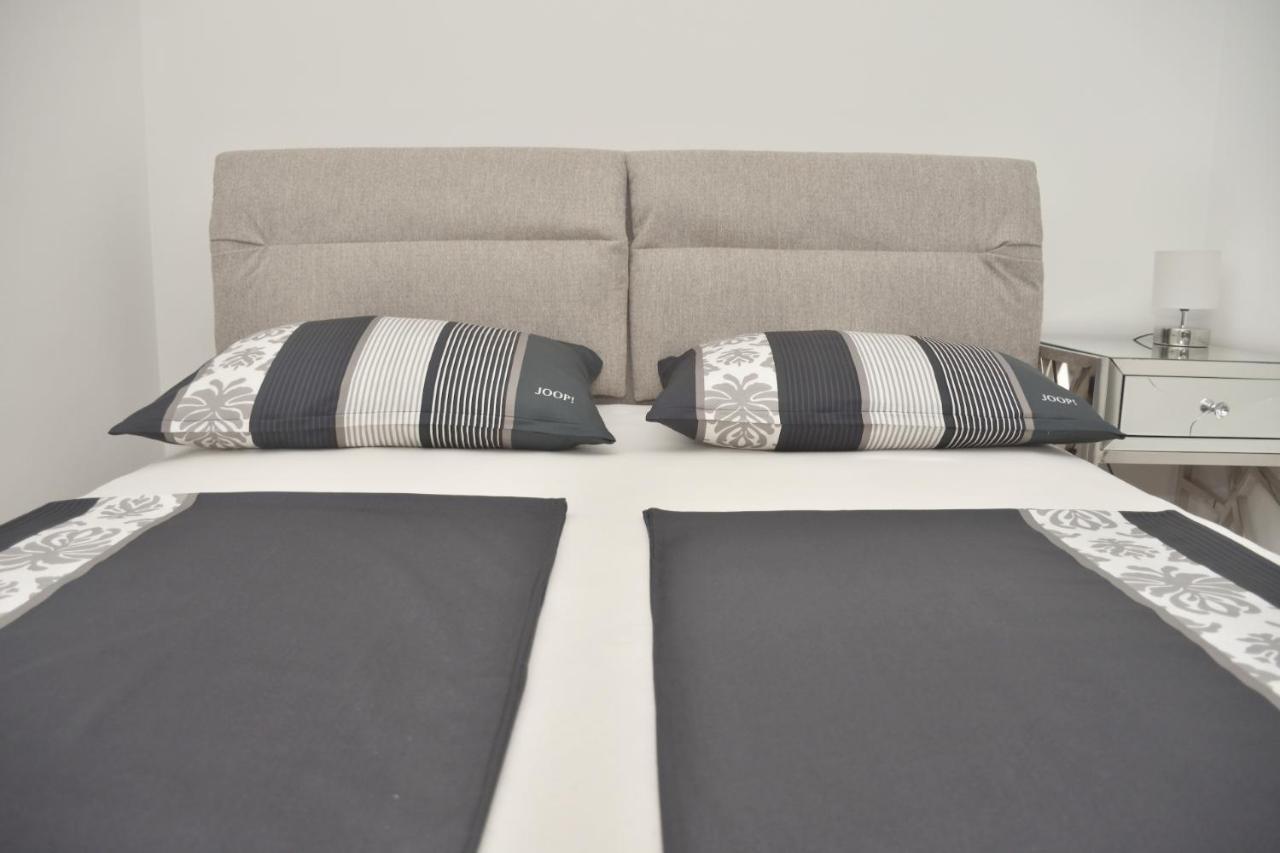 Apartment Josip 2 Tribunj  Luaran gambar