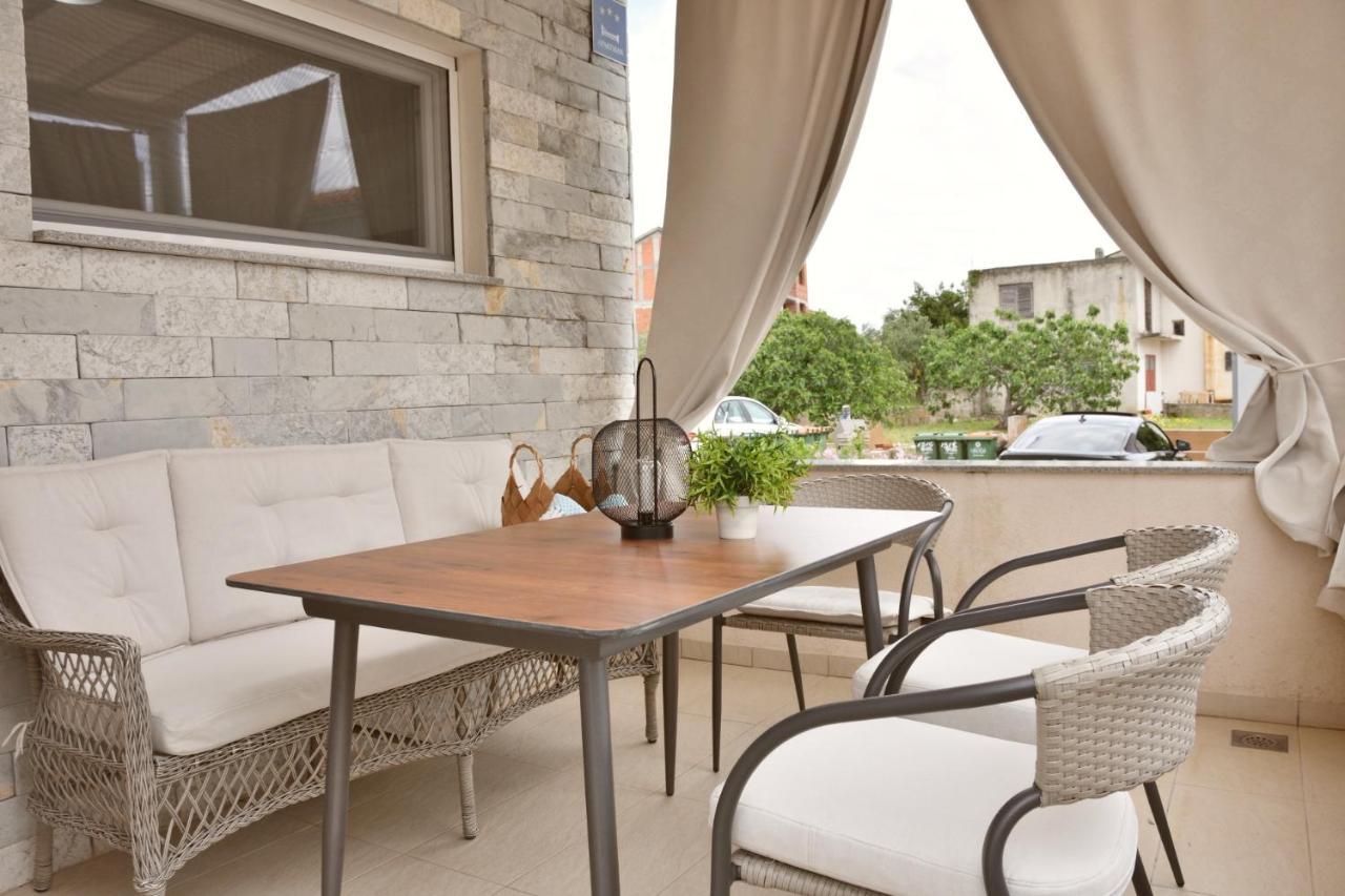 Apartment Josip 2 Tribunj  Luaran gambar