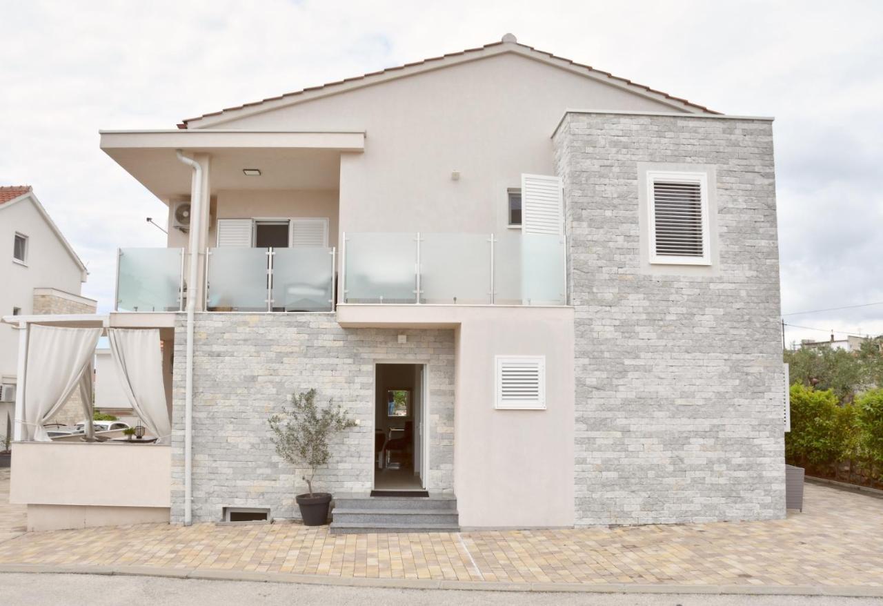 Apartment Josip 2 Tribunj  Luaran gambar