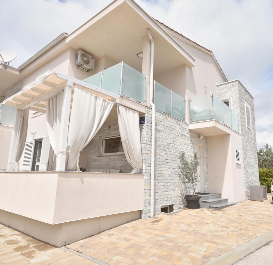 Apartment Josip 2 Tribunj  Luaran gambar