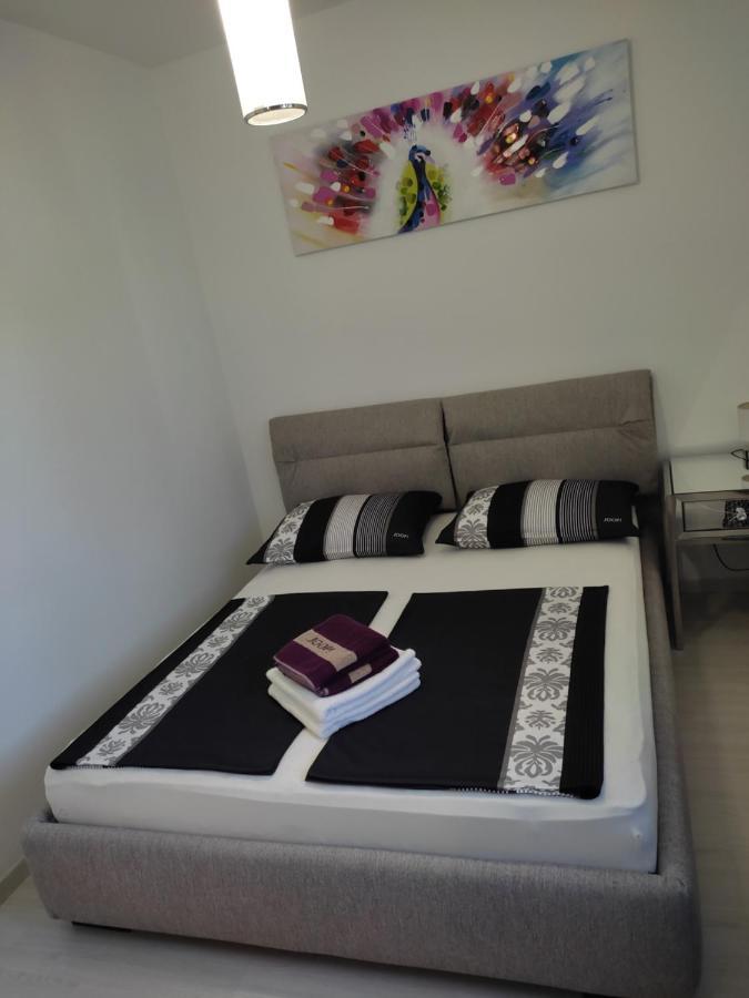 Apartment Josip 2 Tribunj  Luaran gambar