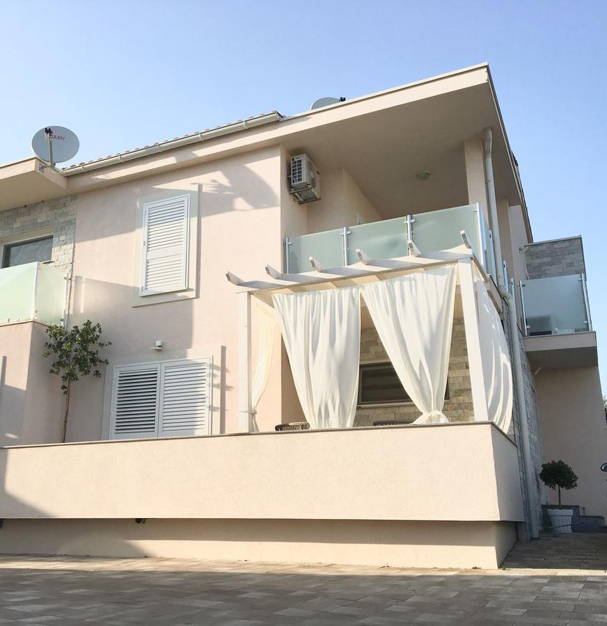 Apartment Josip 2 Tribunj  Luaran gambar